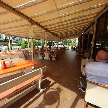 Lägenhetshotell Poseidon - Menada Slăntjev Brjag