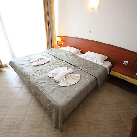 Hotel de apartamente Poseidon - Menada